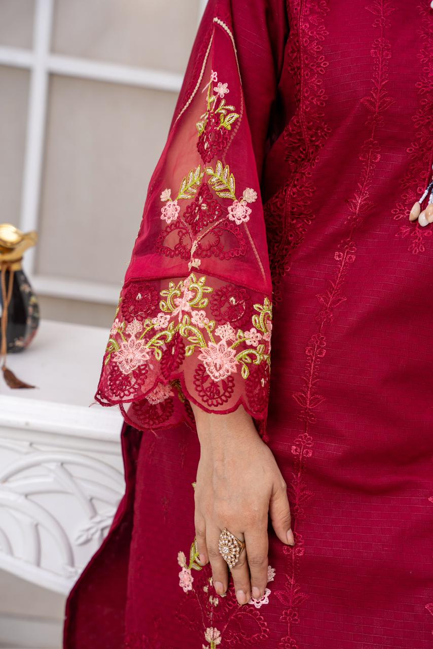 EMBROIDERED LIGHT KHADDAR 3 PIECE SUIT