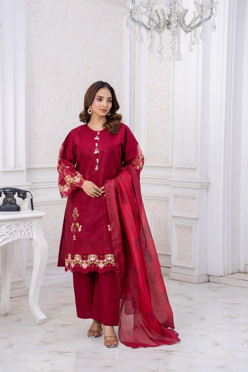 EMBROIDERED LIGHT KHADDAR 3 PIECE SUIT
