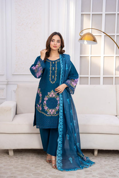 EMBROIDERED LIGHT KHADDAR 3 PIECE SUIT