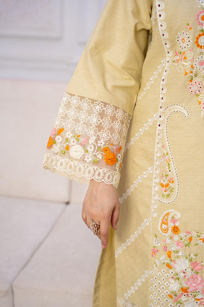 EMBROIDERED LIGHT KHADDAR 3 PIECE SUIT