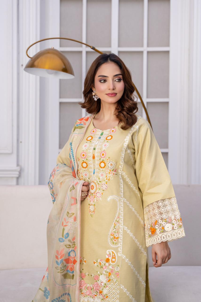 EMBROIDERED LIGHT KHADDAR 3 PIECE SUIT